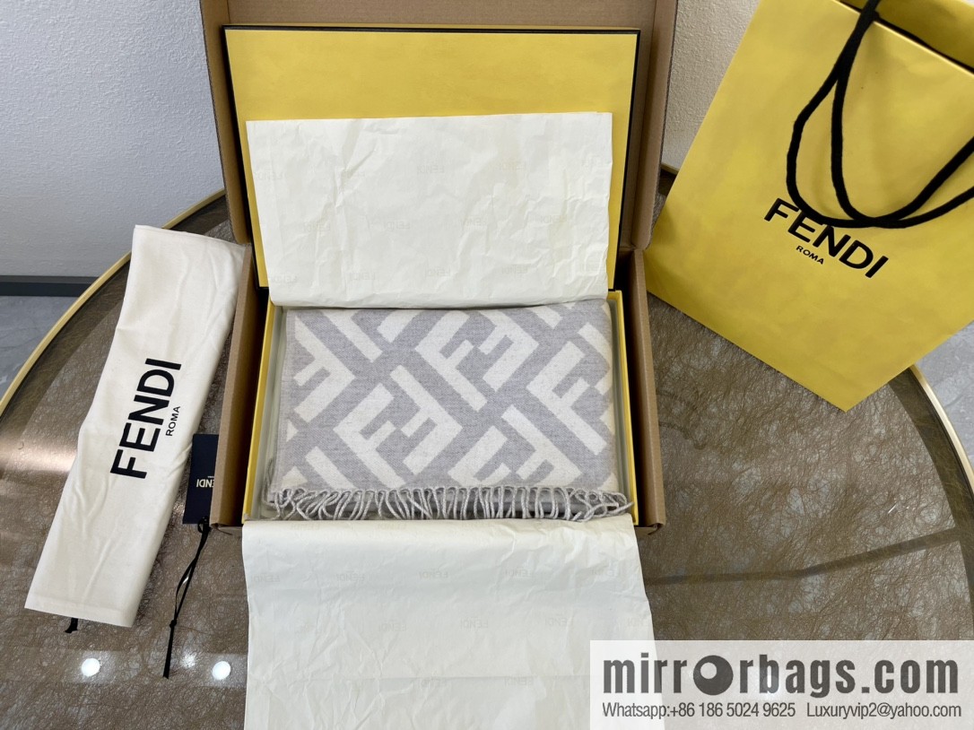 FENDI Fendi Classic FF Logo Cashmere Scarf FXT260