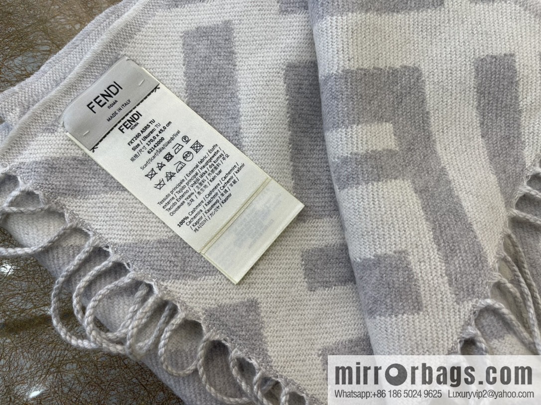 FENDI Fendi Classic FF Logo Cashmere Scarf FXT260
