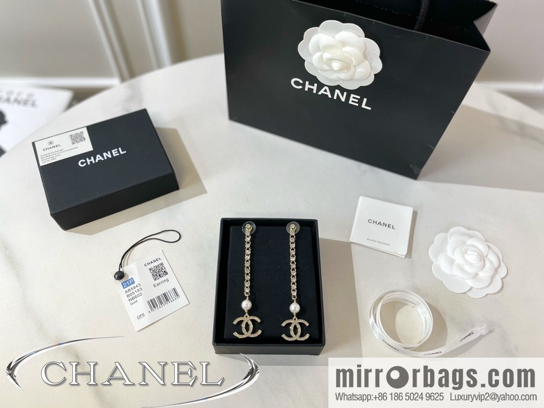 New ☑️ CHANEL Chanel double c pearl stud earrings