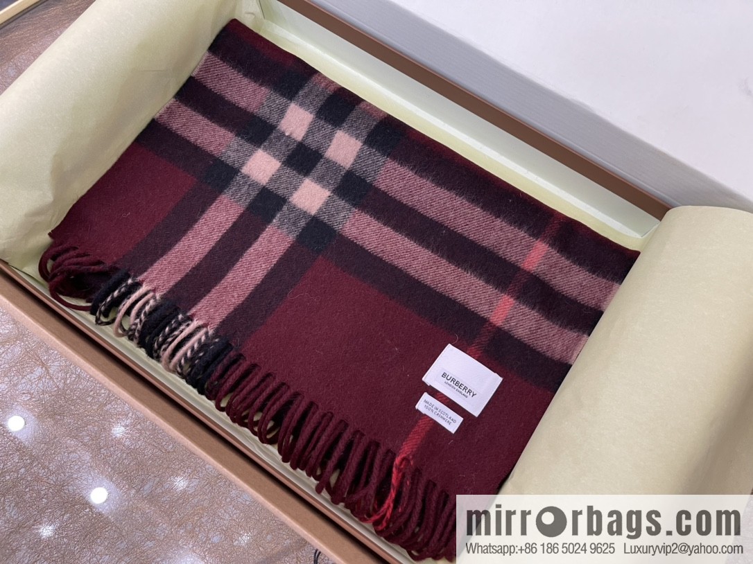 Burberry classic checked cashmere scarf