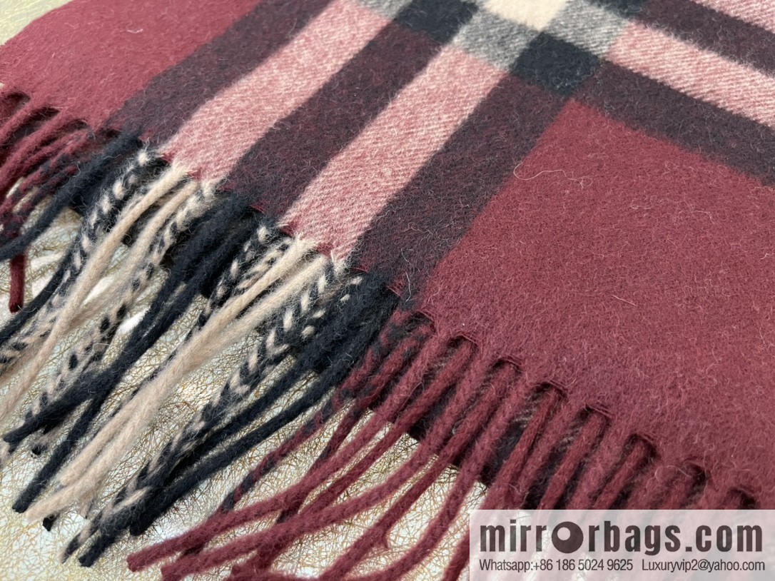 Burberry classic checked cashmere scarf