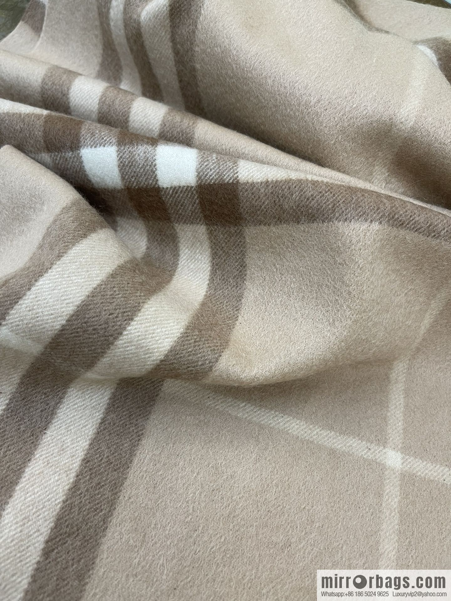 Burberry classic checked cashmere scarf