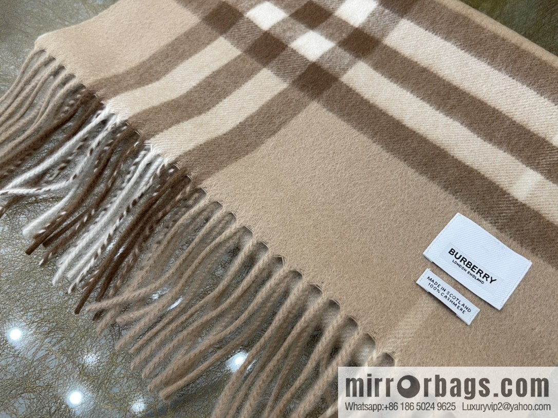 Burberry classic checked cashmere scarf