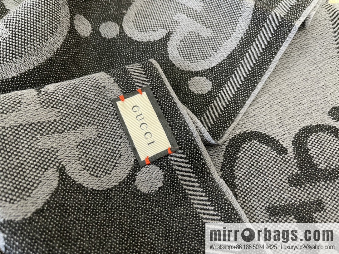 GUCCI Gucci GG logo wool jacquard scarf 598189