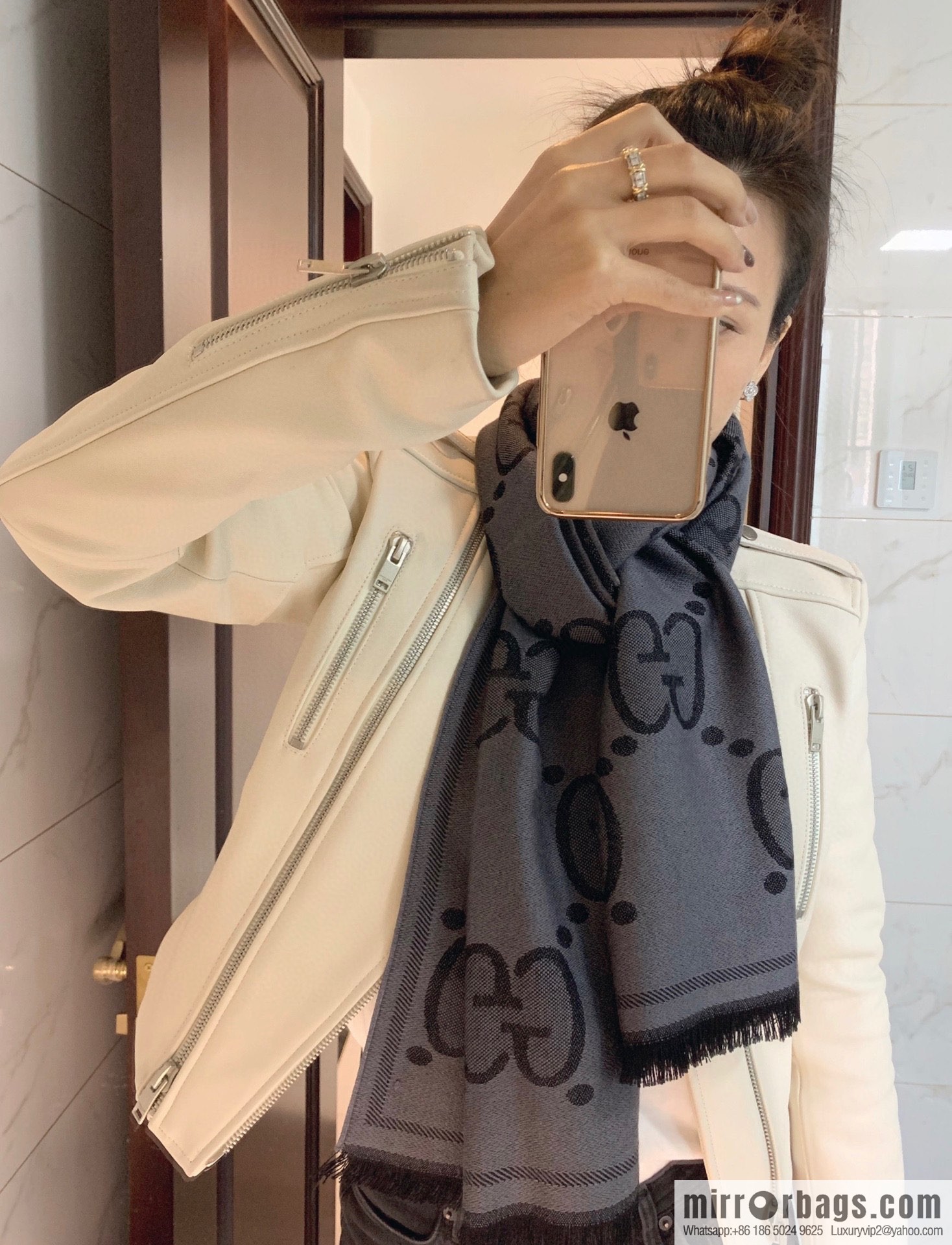 GUCCI Gucci GG logo wool jacquard scarf 598189
