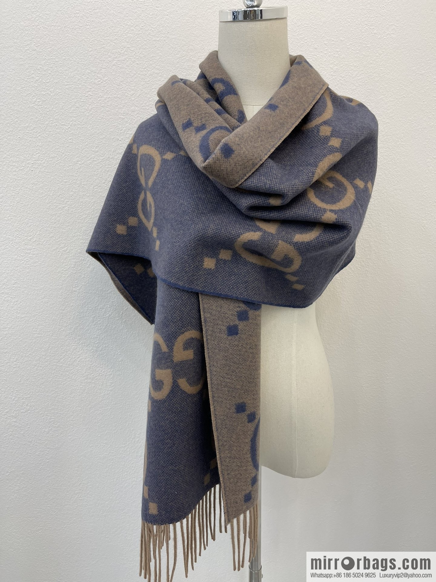 GUCCI Gucci GG pattern fringed detail pure cashmere scarf 674275