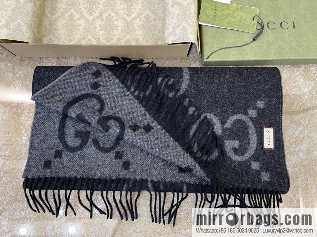 GUCCI Gucci GG pattern fringed detail pure cashmere scarf 674275