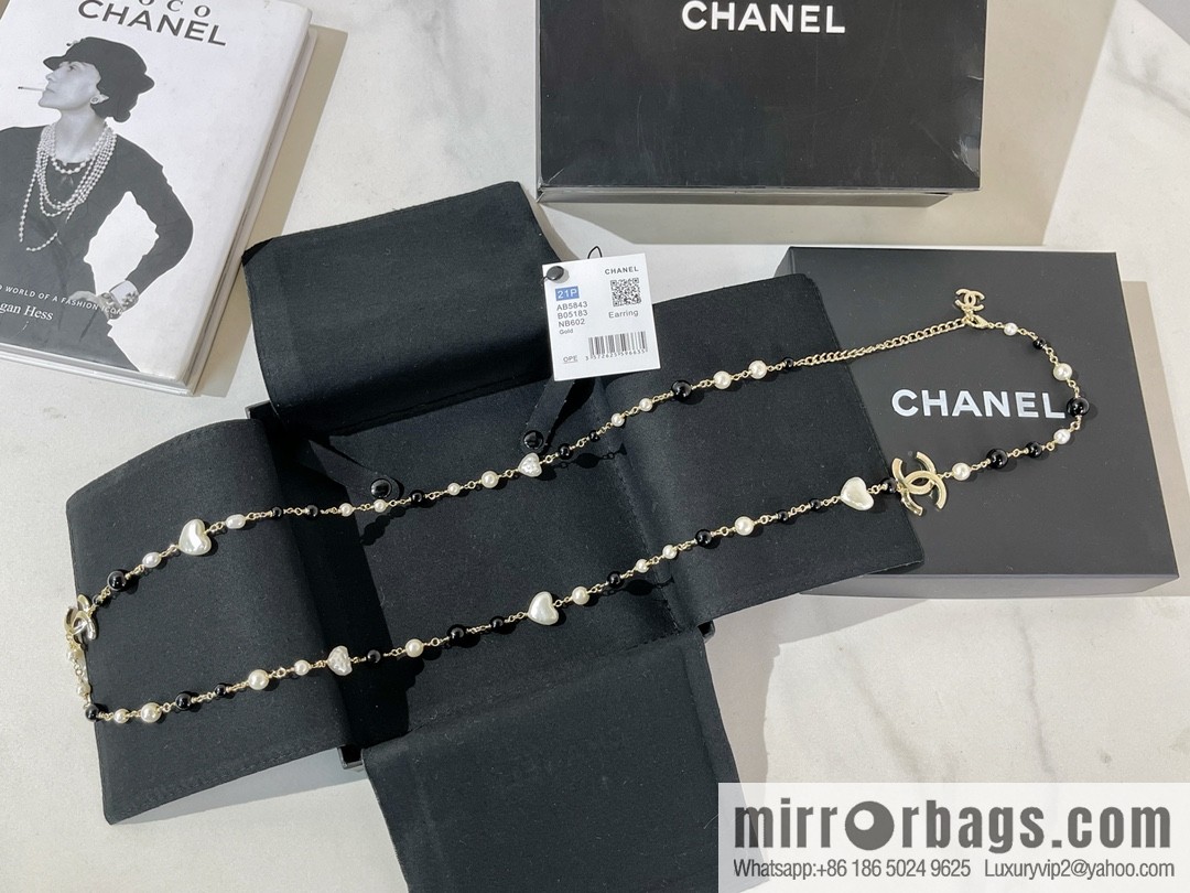 New ☑️ CHANEL Chanel double c peach heart necklace sweater chain