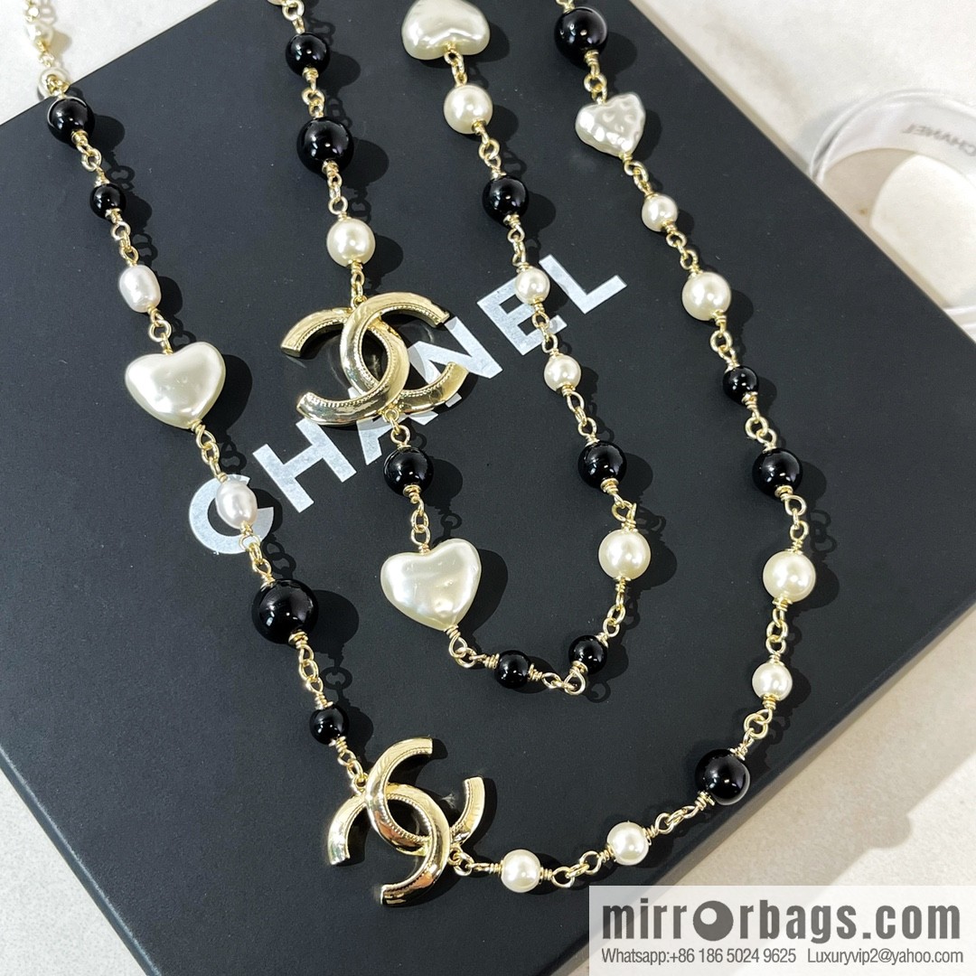 New ☑️ CHANEL Chanel double c peach heart necklace sweater chain