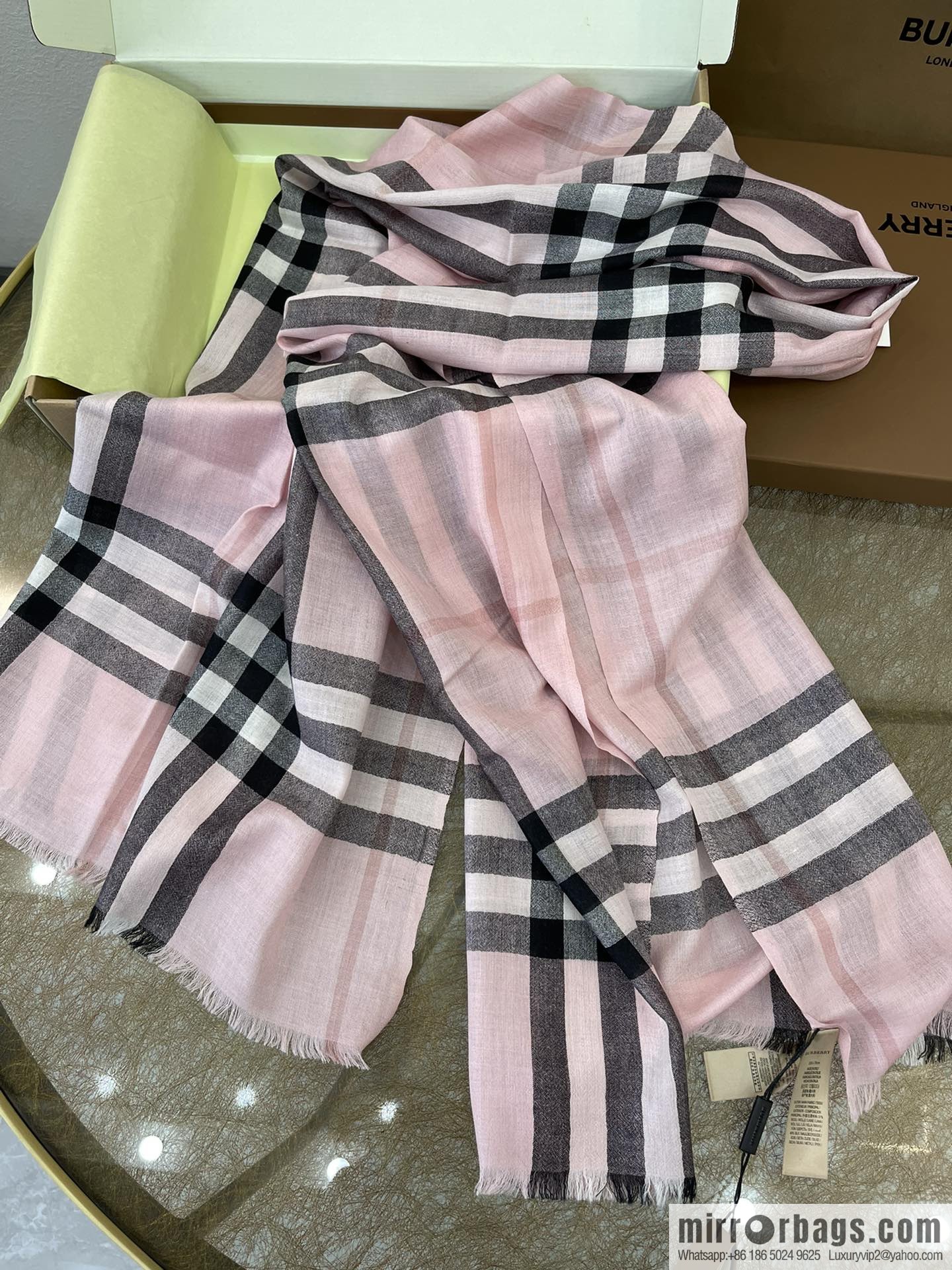 Burberry Burberry Thin Silk Hair Classic Long Towel