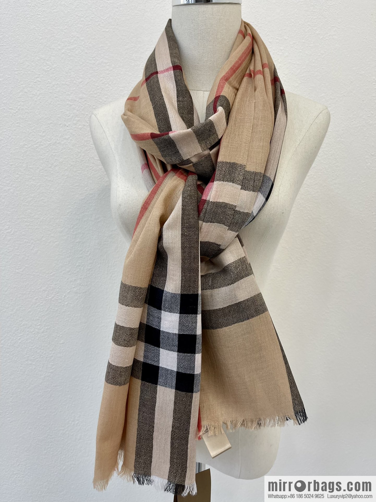Burberry Burberry Thin Silk Hair Classic Long Towel