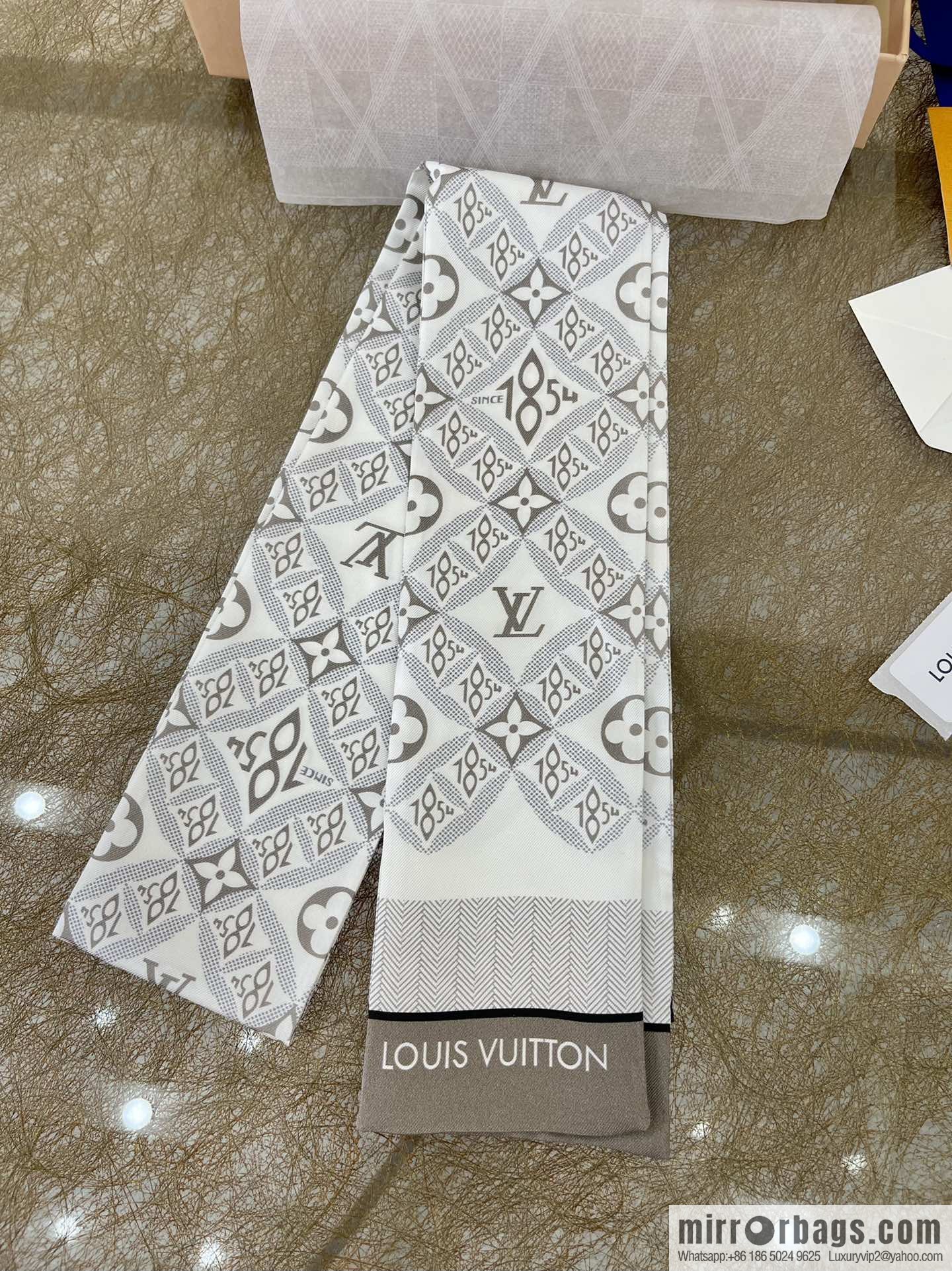 LV Louis Vuitton 100% silk headband M77442