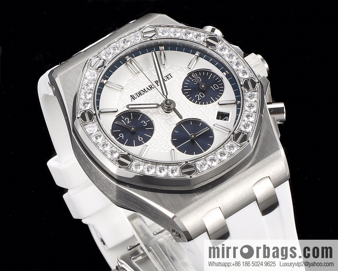 The new AP Audemars Piguet Royal Oak women's multi-function chronograph mechanical watch