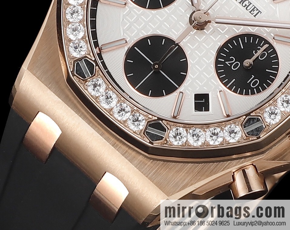 The new AP Audemars Piguet Royal Oak women's multi-function chronograph mechanical watch