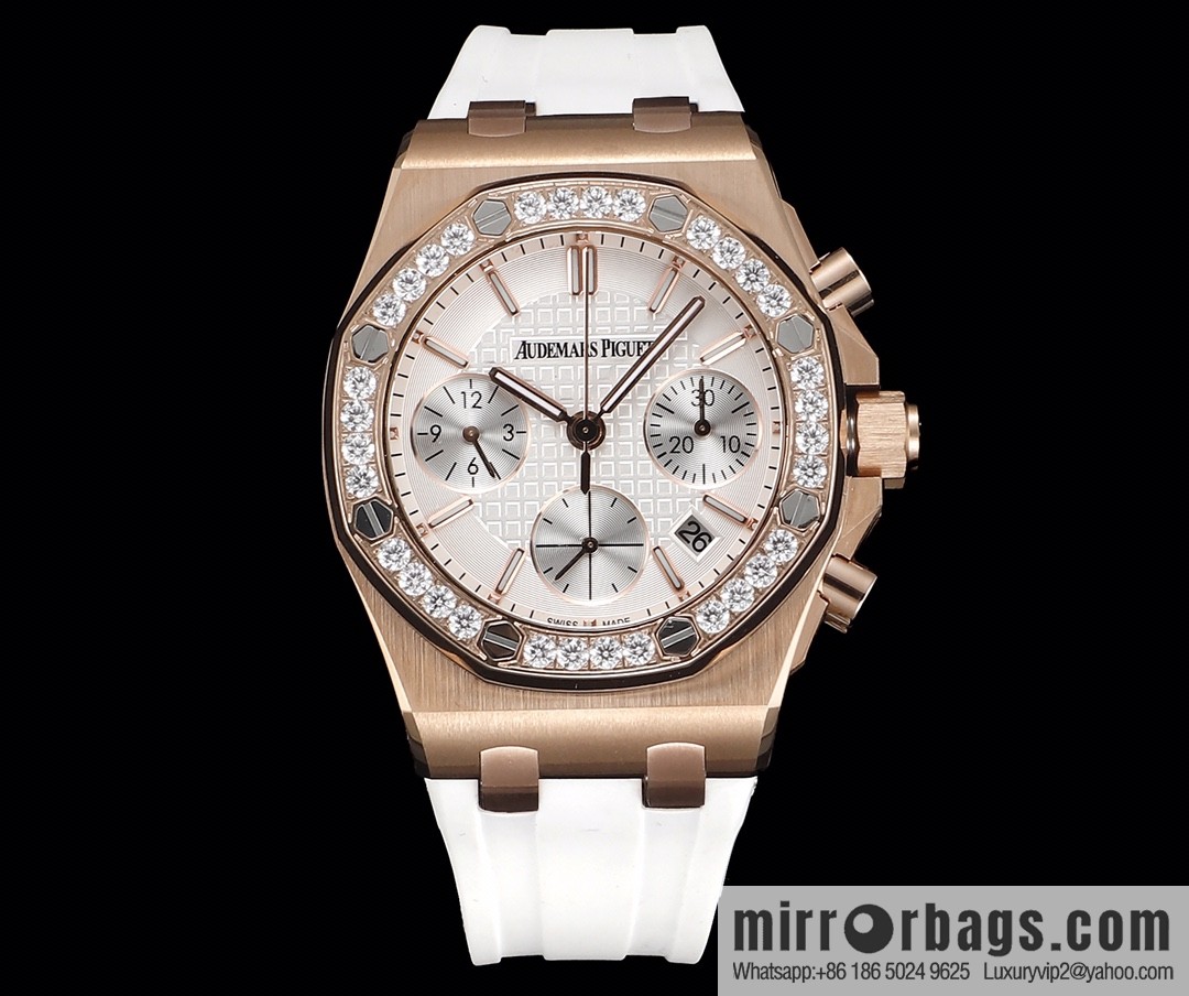 The new AP Audemars Piguet Royal Oak women's multi-function chronograph mechanical watch