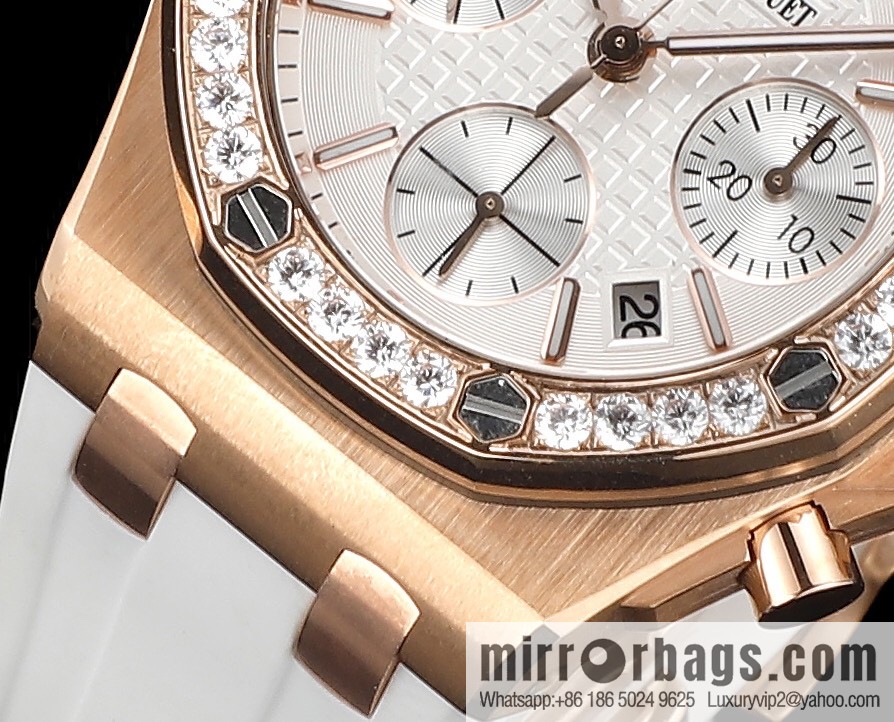 The new AP Audemars Piguet Royal Oak women's multi-function chronograph mechanical watch