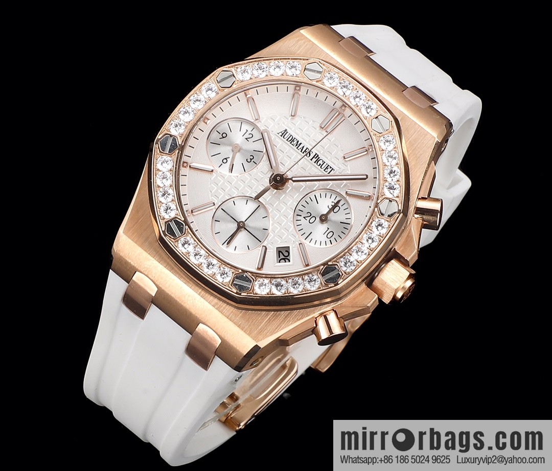 The new AP Audemars Piguet Royal Oak women's multi-function chronograph mechanical watch