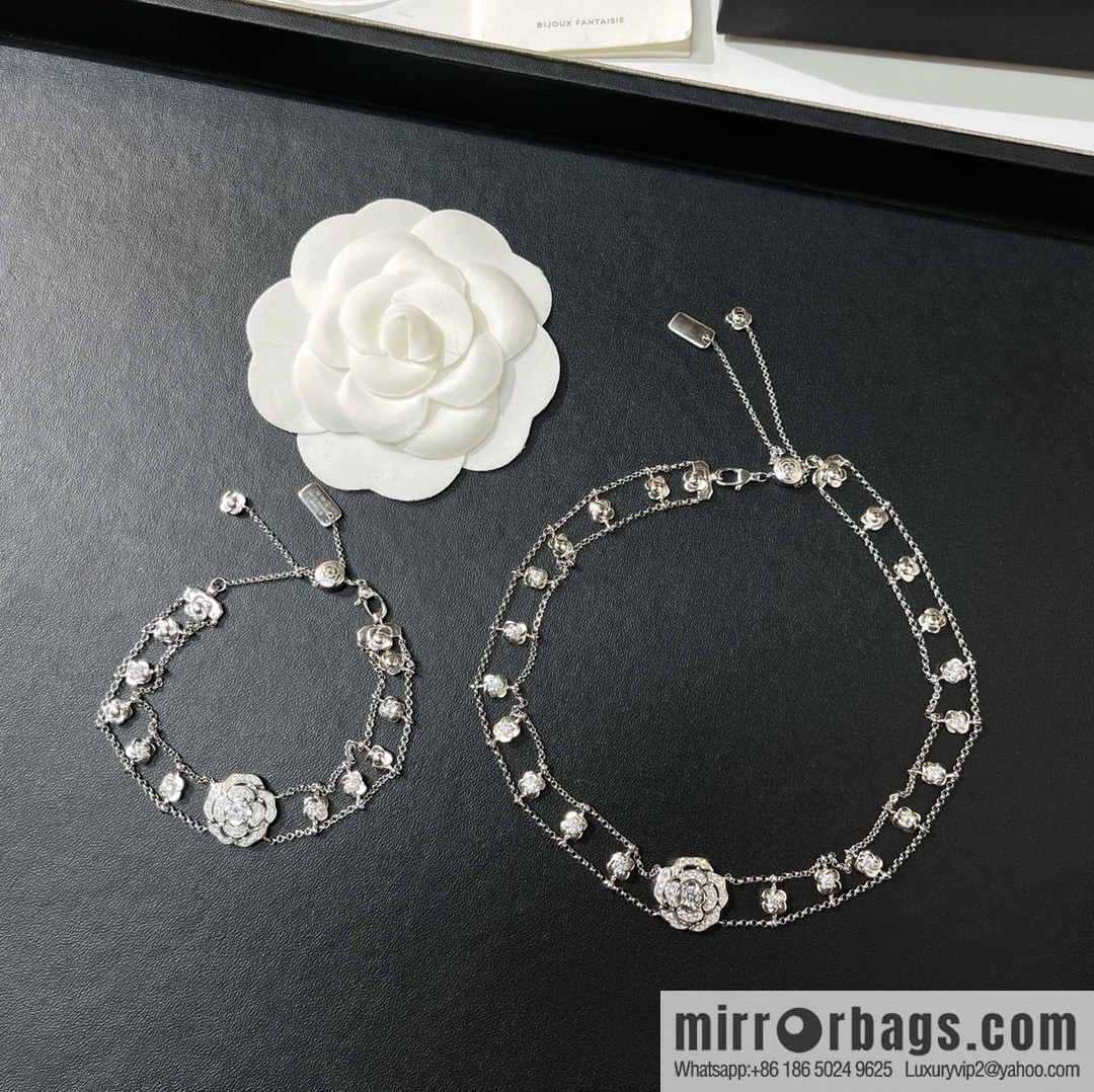 New ☑️ CHANEL Chanel double c double layer camellia necklace bracelet