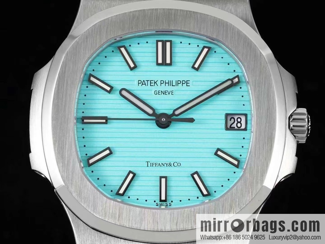 GR heritage boutique, launched the latest steel king Patek Philippe 5711_1P -001 NAutilus 40th anniversary watch