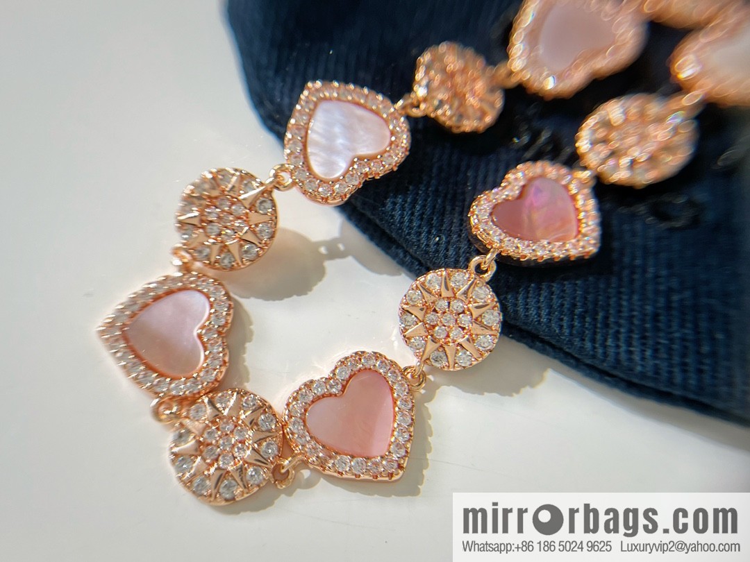 APM Monaco pink mother shell heart connected adjustable bracelet