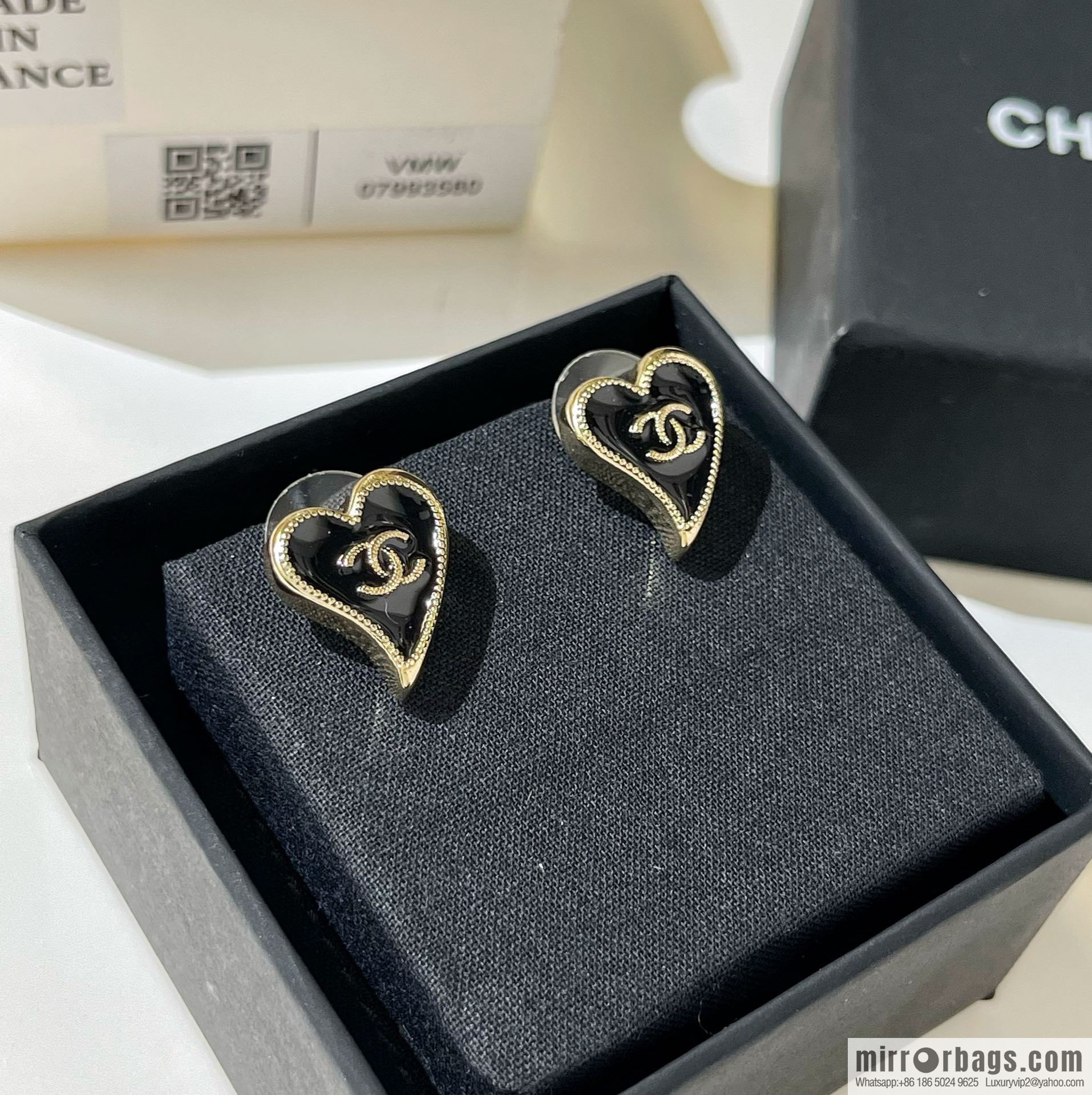 New ☑️ CHANEL Chanel 2022 peach heart stud earrings