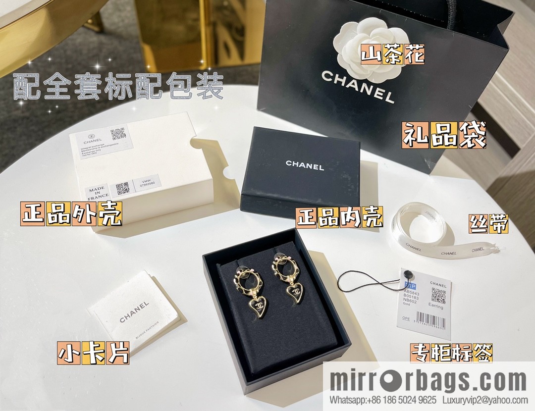 New ☑️ CHANEL Chanel double c peach heart stud earrings