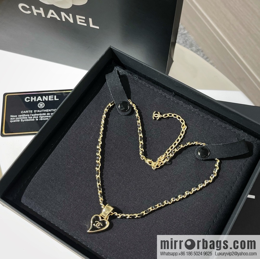 New ☑️ CHANEL Chanel double c heart of spades necklace