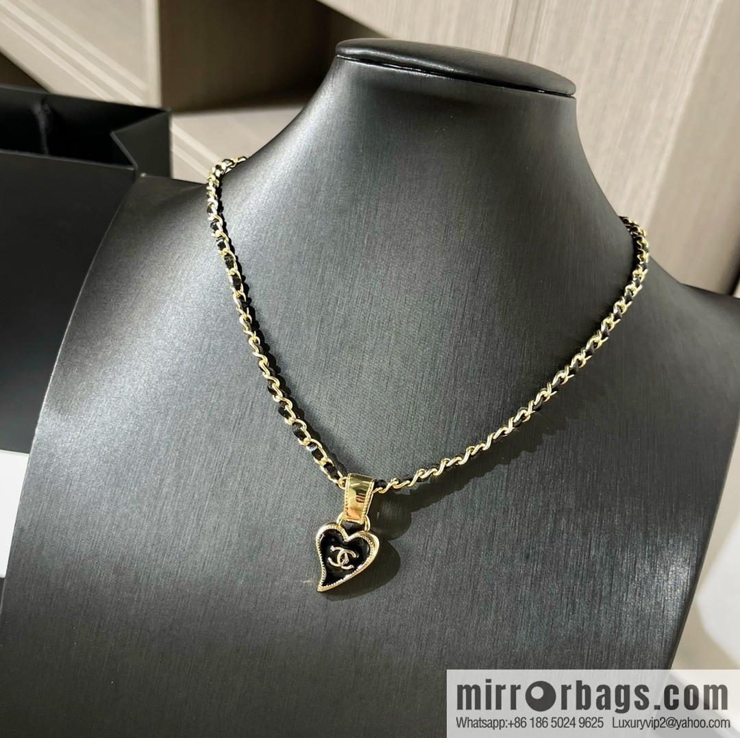 New ☑️ CHANEL Chanel double c heart of spades necklace