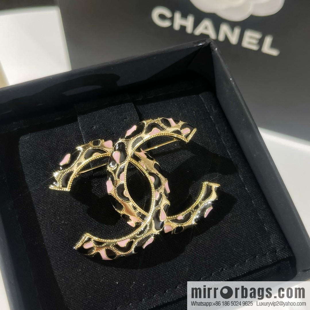 New ☑️ Chanel double c leopard print brooch