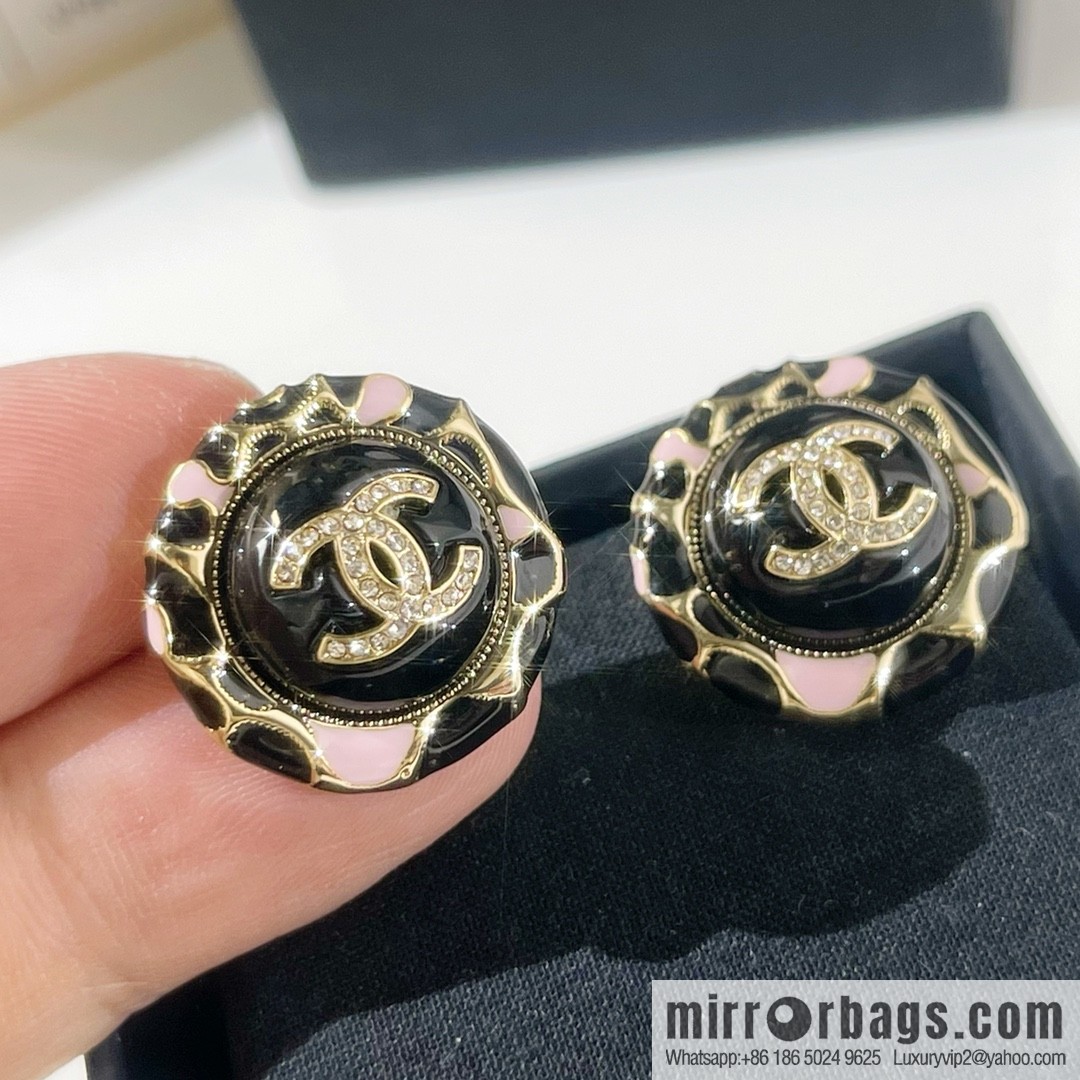 New ☑️ CHANEL Chanel double c leopard print stud earrings