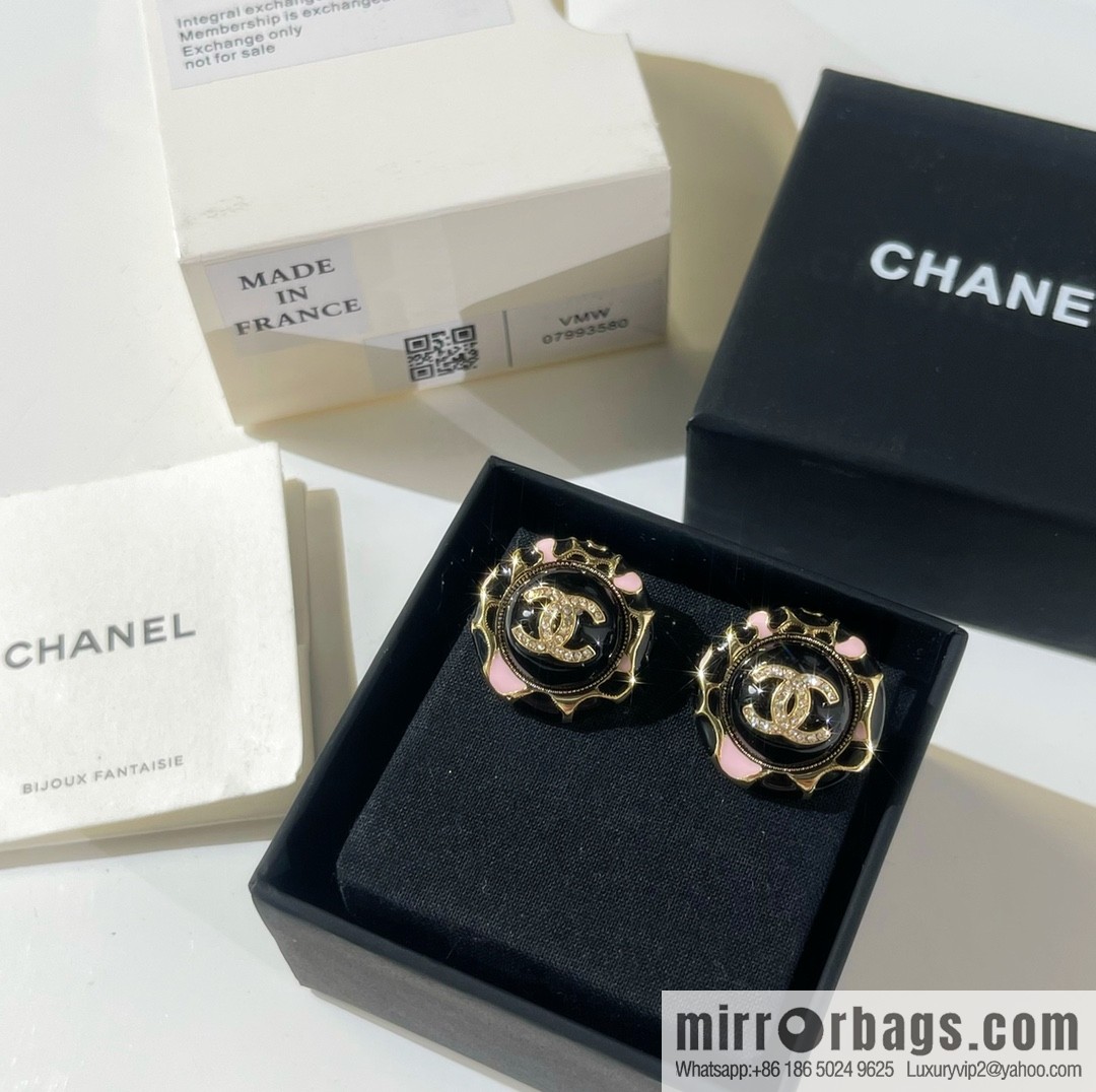 New ☑️ CHANEL Chanel double c leopard print stud earrings