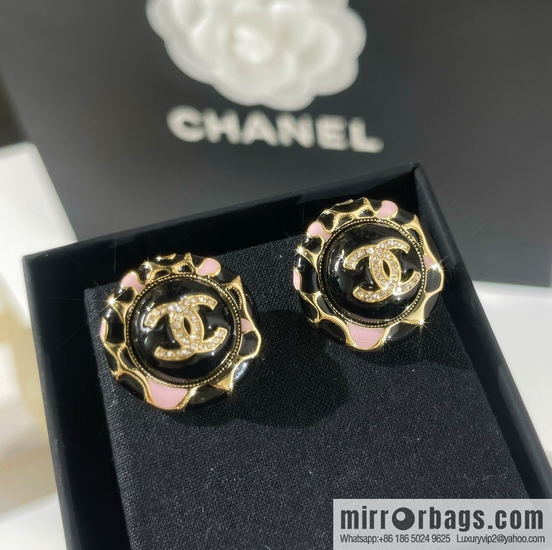 New ☑️ CHANEL Chanel double c leopard print stud earrings