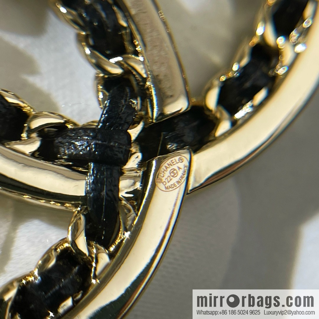 New ☑️ CHANEL Chanel double c black leather rope brooch