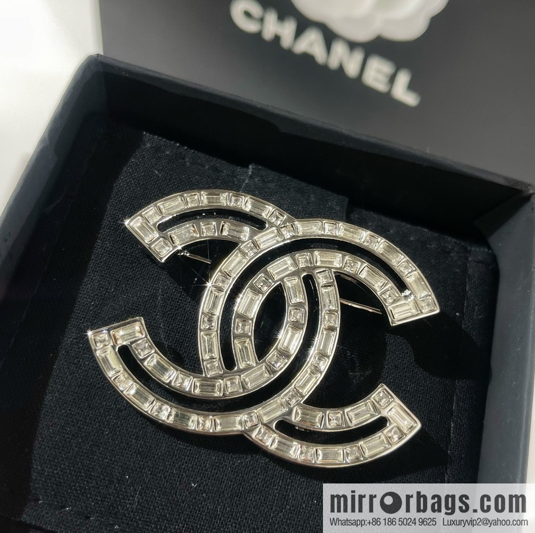 New ☑️ Chanel double c full diamond brooch