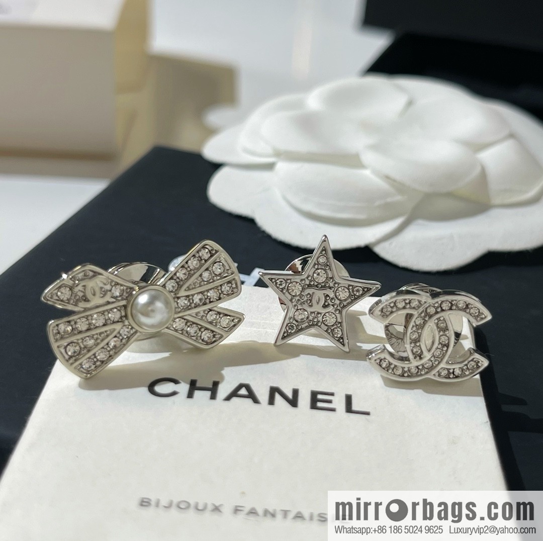 New ☑️ CHANEL Chanel double c bow, pentagram brooch