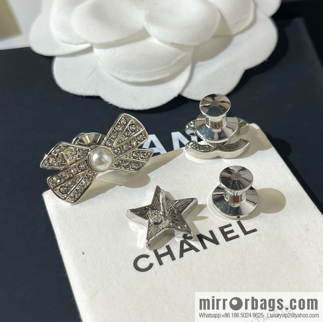 New ☑️ CHANEL Chanel double c bow, pentagram brooch