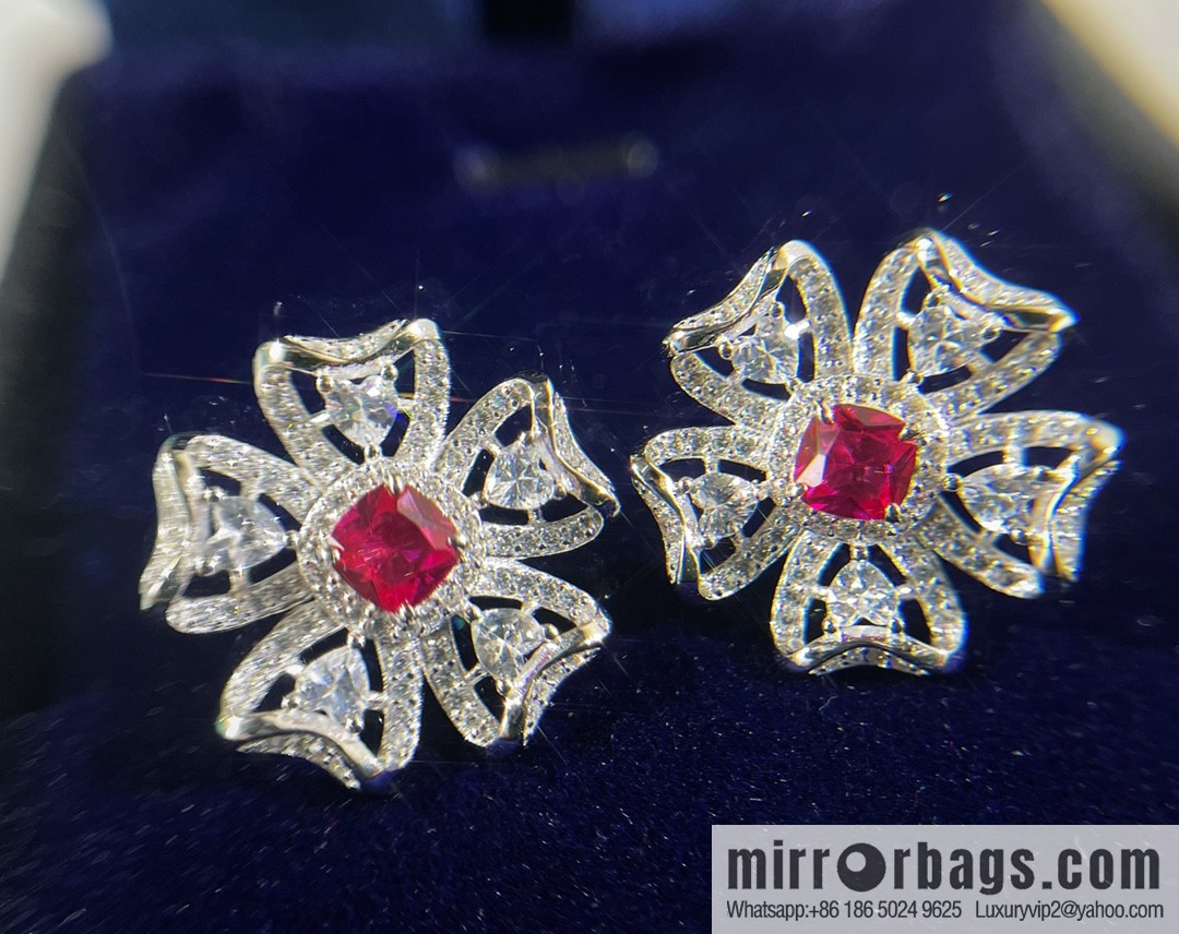 New ☑️ Tiffany & Co. Tiffany & Co. Clover Ruby necklace stud earrings