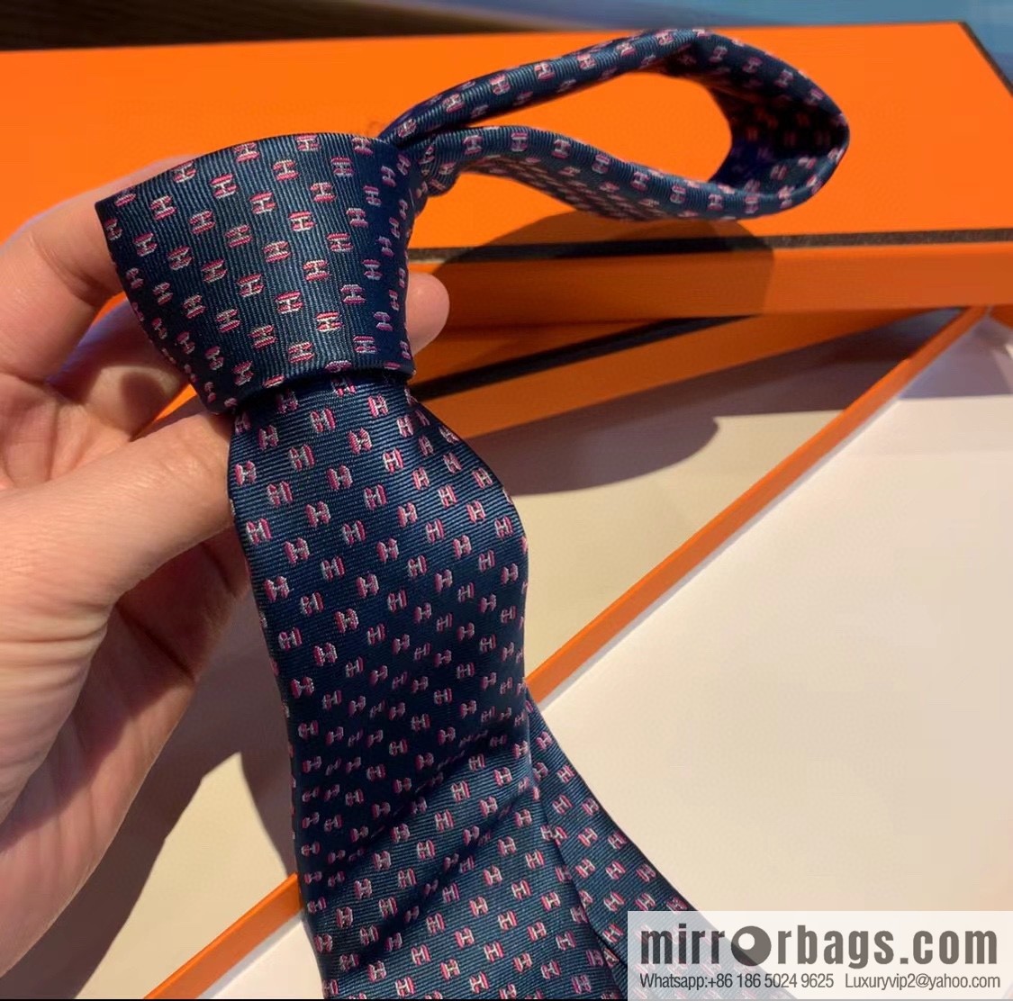 Hermes H letter men's new tie series