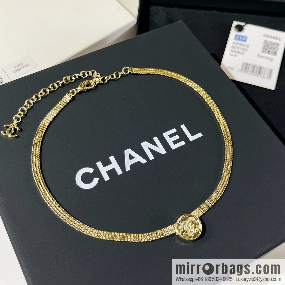 New ☑️ CHANEL Chanel double c round cake ancient gold coin choker necklace