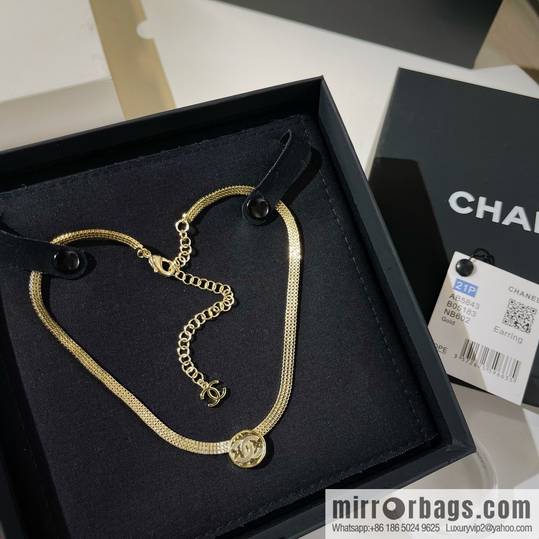 New ☑️ CHANEL Chanel double c round cake ancient gold coin choker necklace