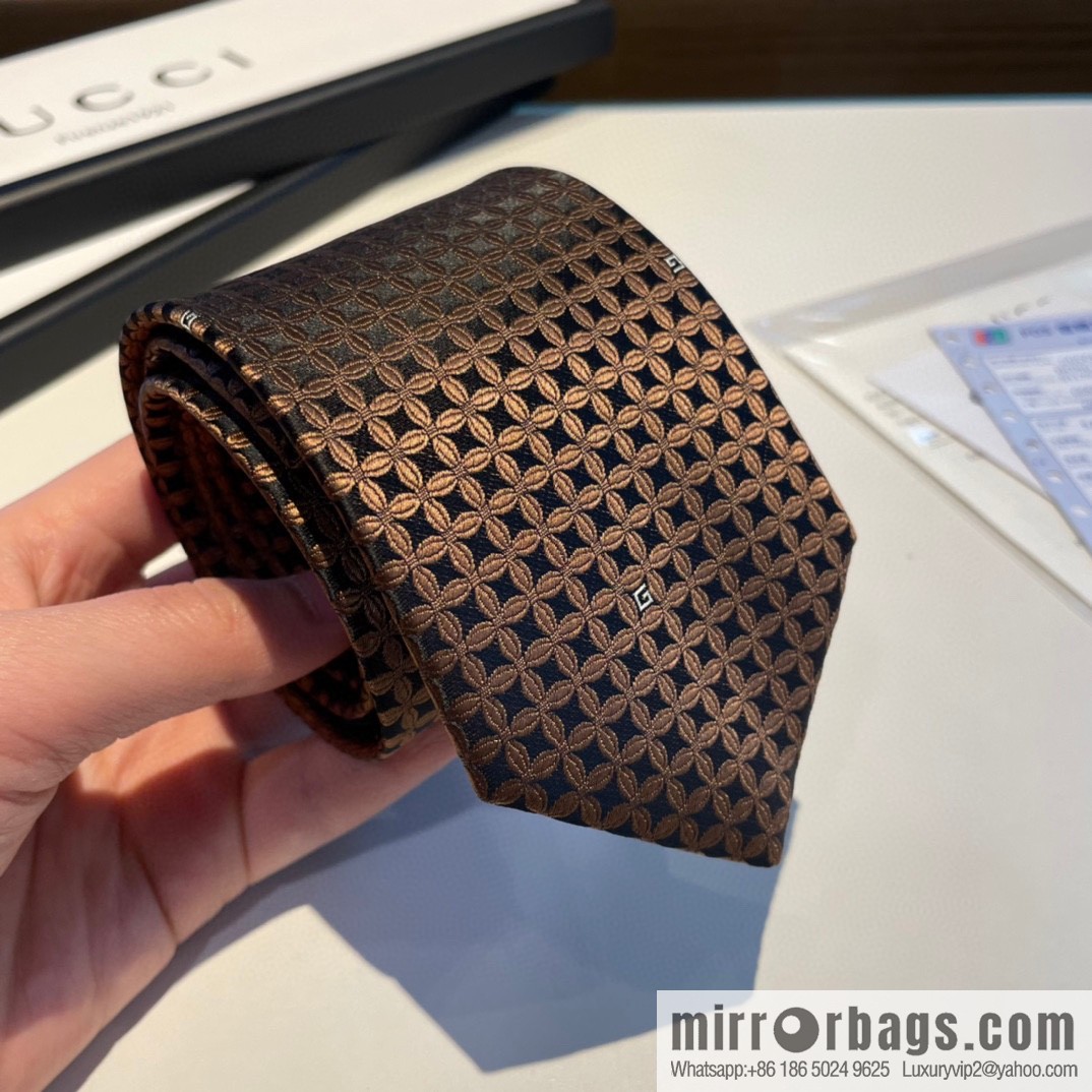 GUCCI Gucci 100% Top Jacquard Silk Men's Tie