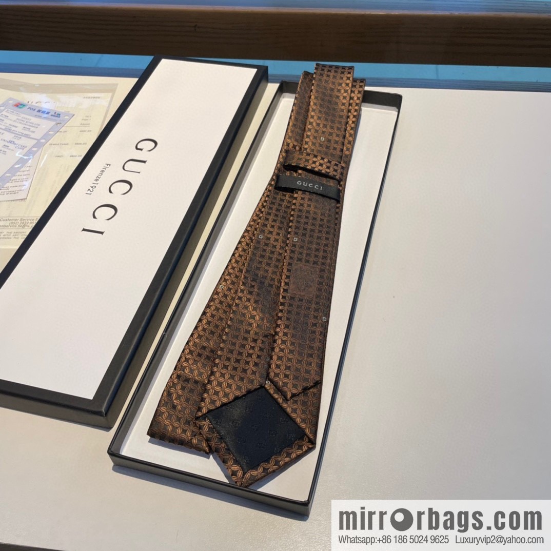 GUCCI Gucci 100% Top Jacquard Silk Men's Tie