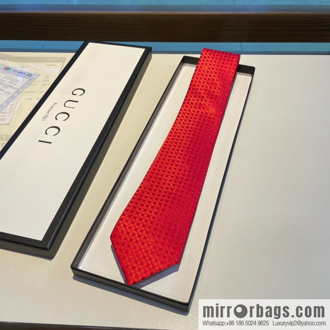 GUCCI Gucci 100% Top Jacquard Silk Men's Tie