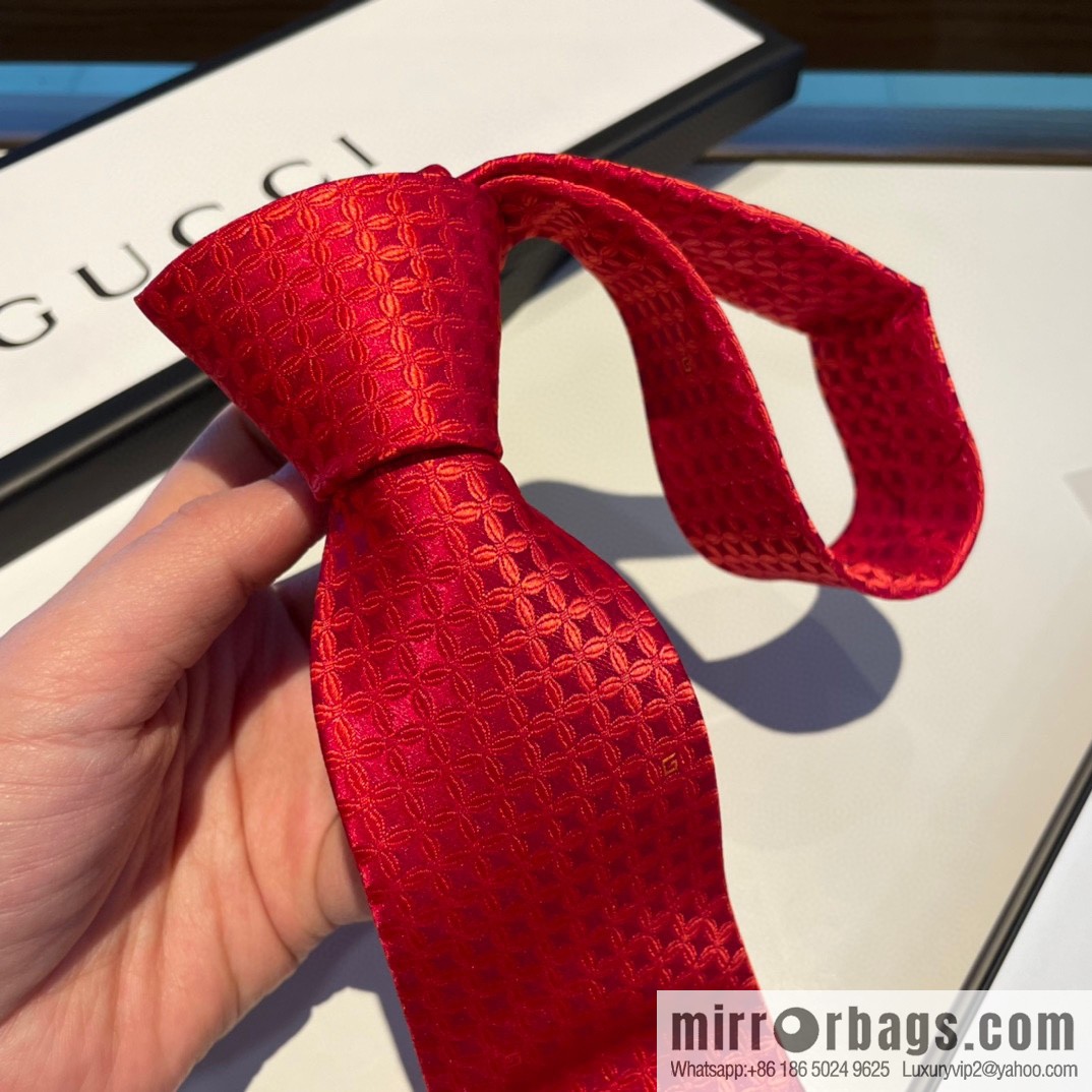 GUCCI Gucci 100% Top Jacquard Silk Men's Tie