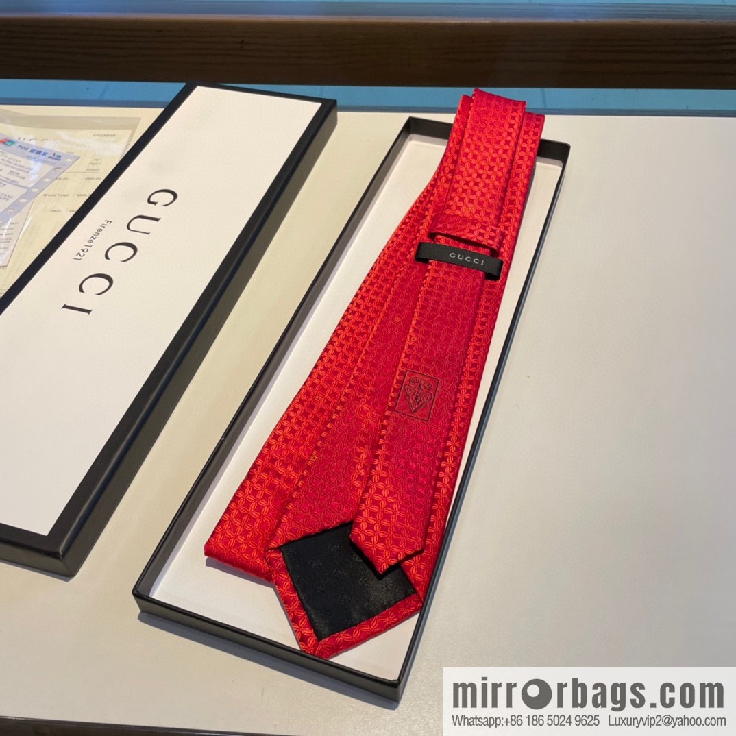 GUCCI Gucci 100% Top Jacquard Silk Men's Tie