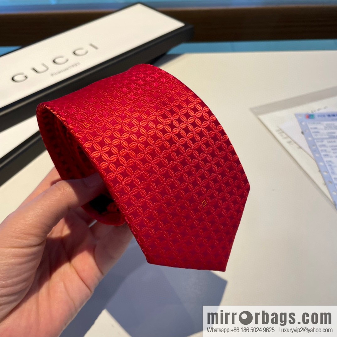 GUCCI Gucci 100% Top Jacquard Silk Men's Tie