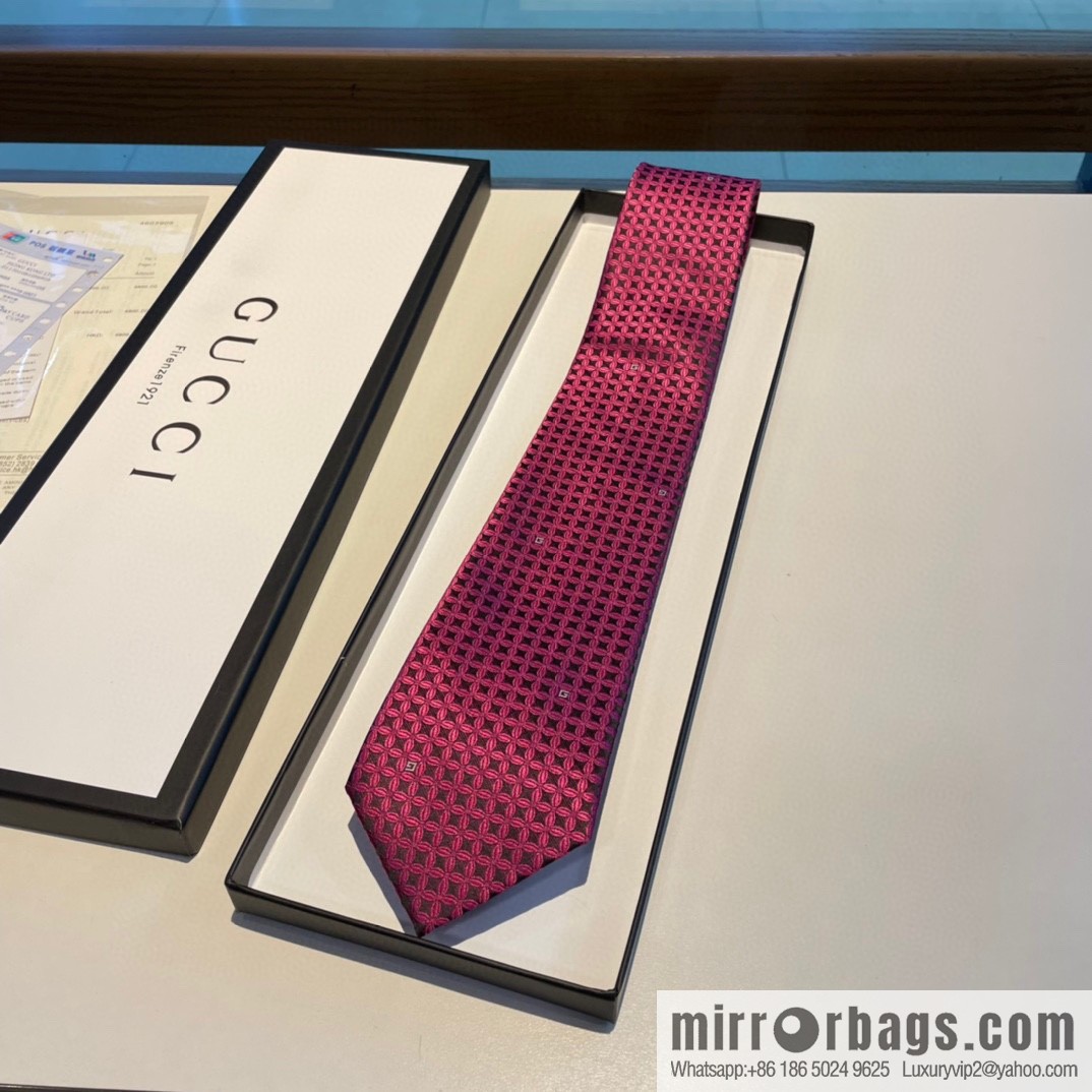 GUCCI Gucci 100% Top Jacquard Silk Men's Tie