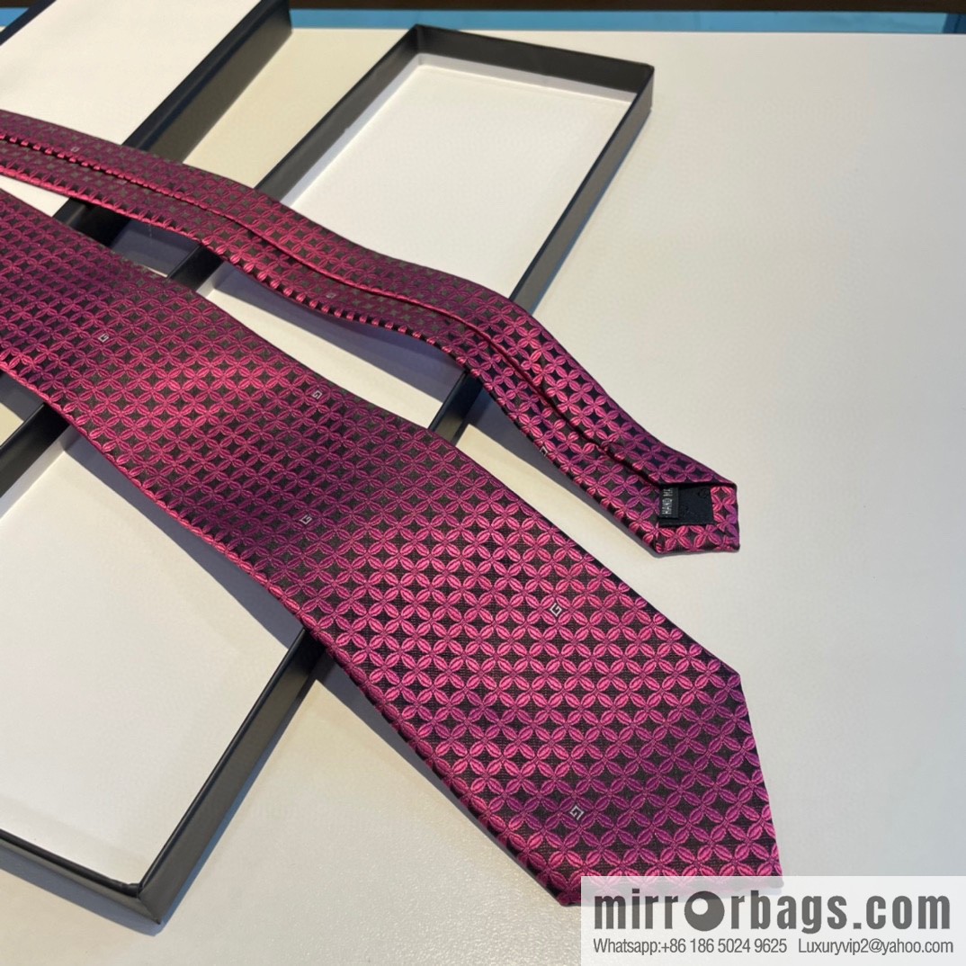 GUCCI Gucci 100% Top Jacquard Silk Men's Tie