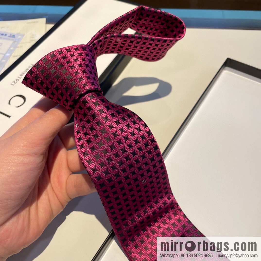 GUCCI Gucci 100% Top Jacquard Silk Men's Tie
