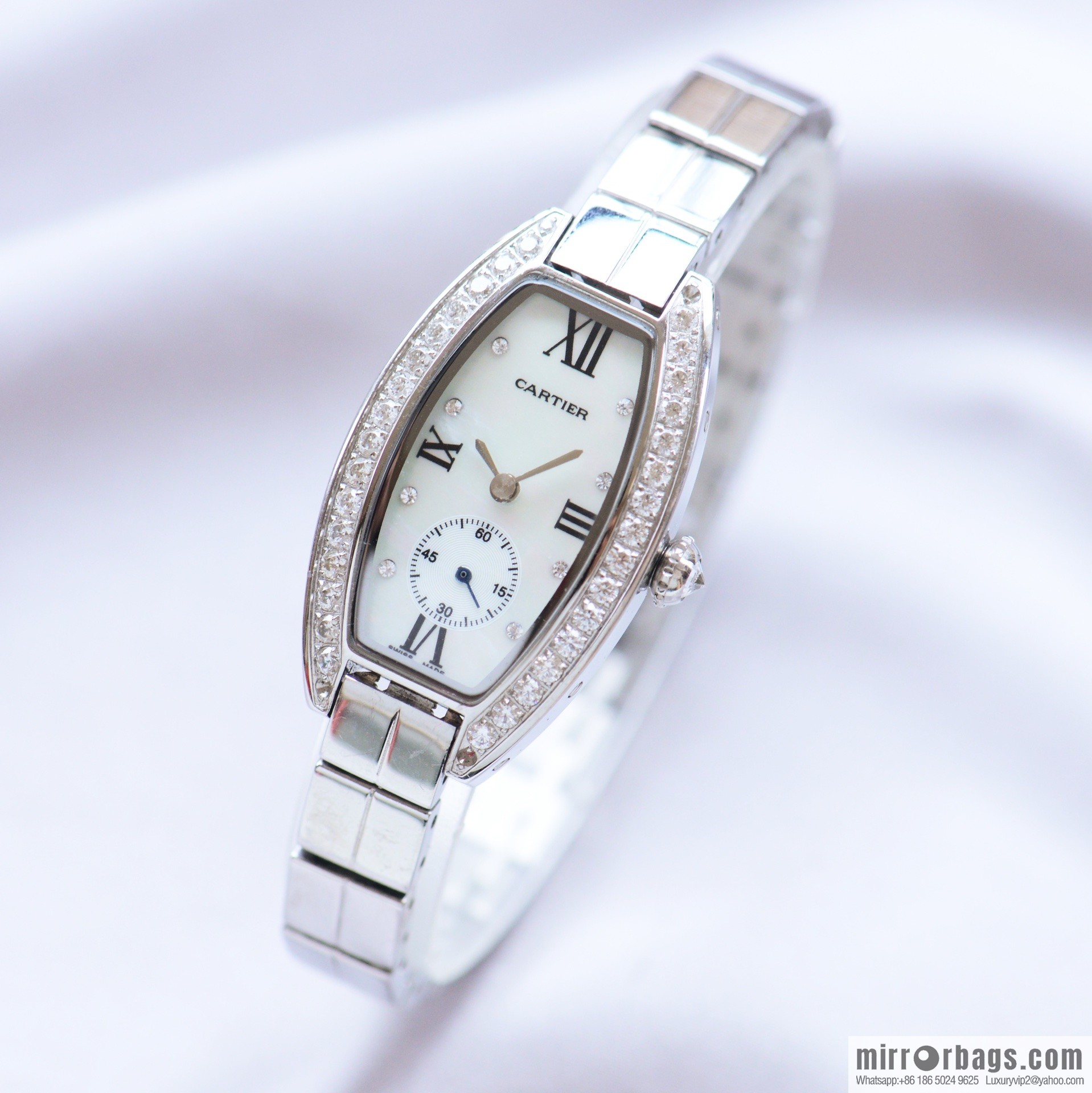 Cartier-CARTIER MINI wine barrel two and a half needle women's watch, imported quartz movement